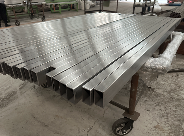 永川新能源汽车用不锈钢方管 现货