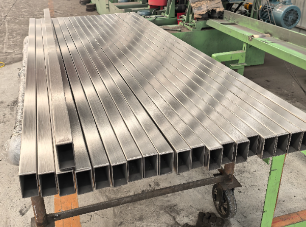 永川建筑工程行业用不锈钢无缝钢管